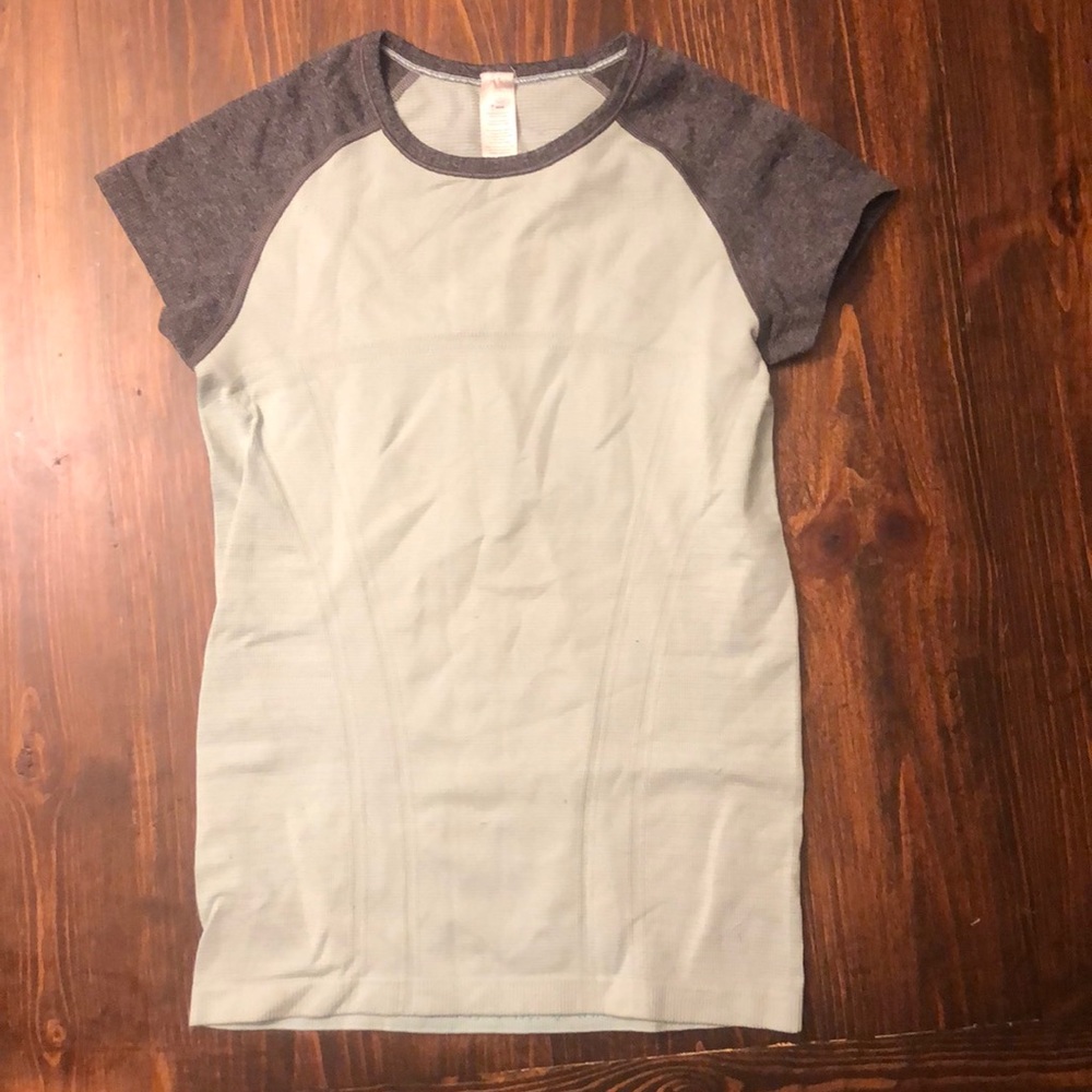 Ivivva shirt